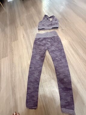 Gymshark Purple Seamless High-Waist Leggings with Matching Sports Bra
